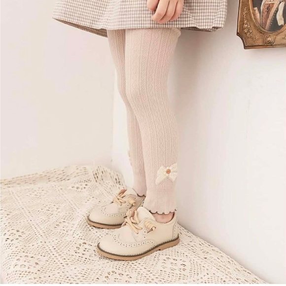 Charming Gray Kids Leggings with Floral Accent - Picture 5 of 5